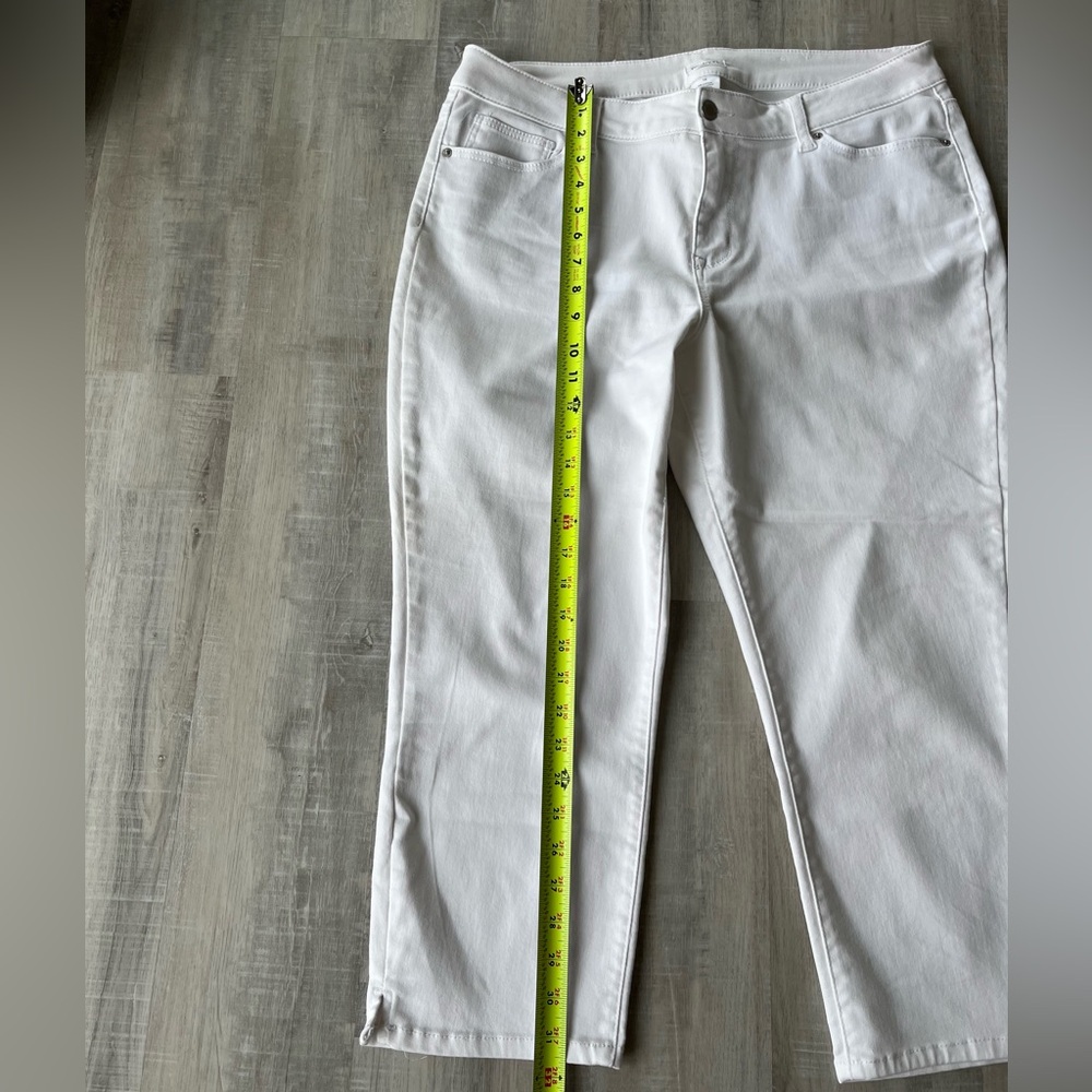 WESTPORT by DRESSBARN Classic Fit White Stretch Jean Capris Size 14 - Picture 5 of 11